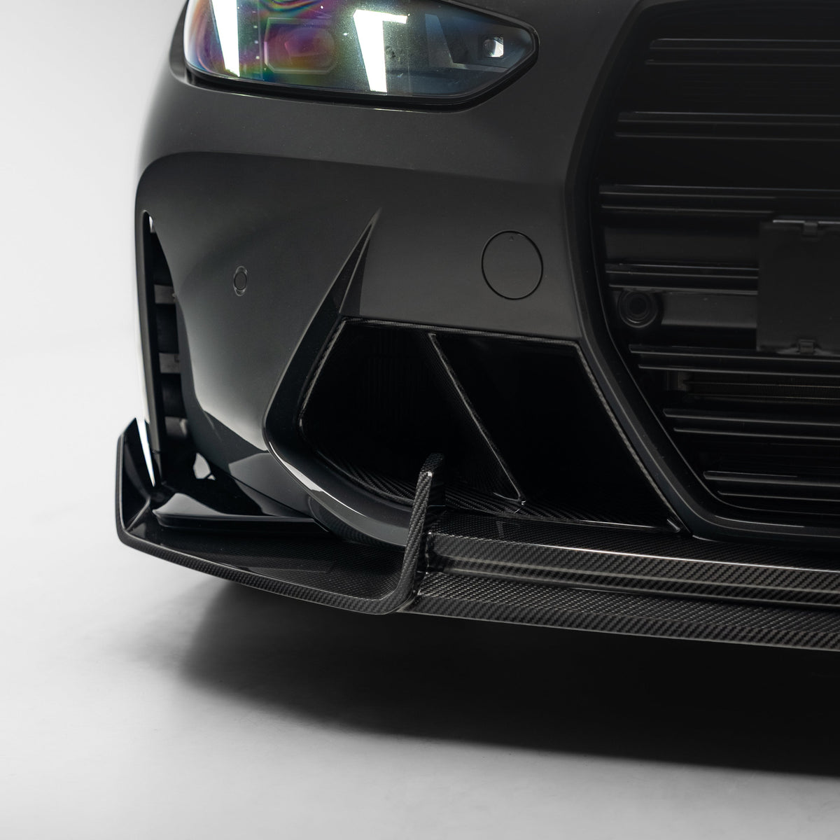 M Performance Style Pre Pregged Dry Carbon Front Ducts for BMW M3 G80 G81 / M4 G82 G83 2020+ - iilumolab