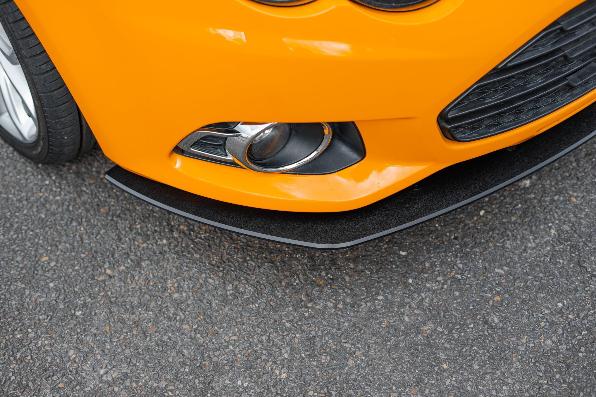 Flow Designs Ford Falcon FG MK2 Front Lip Splitter - iilumolab