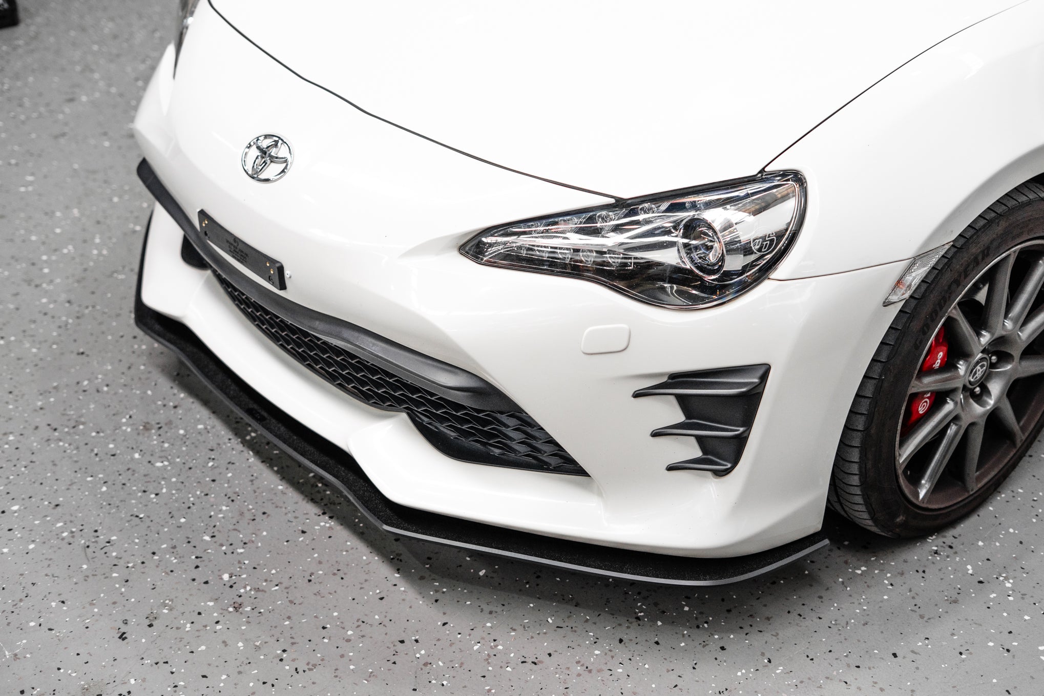 Flow Designs Toyota 86 (Facelift) Front Lip Splitter V1 (Without Support Rods) - iilumolab