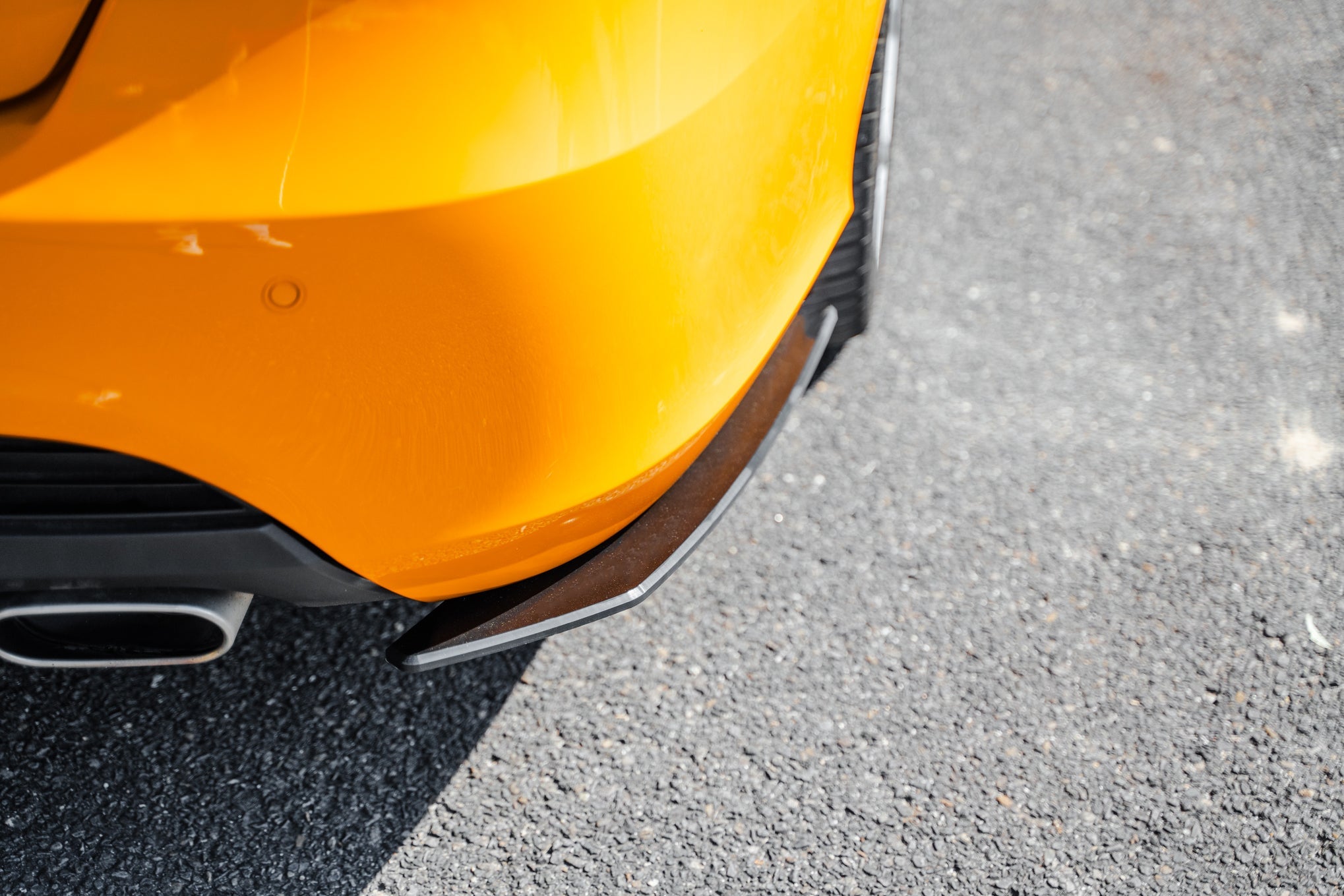Flow Designs Ford Falcon FG MK2 Rear Spats (Pair) - iilumolab