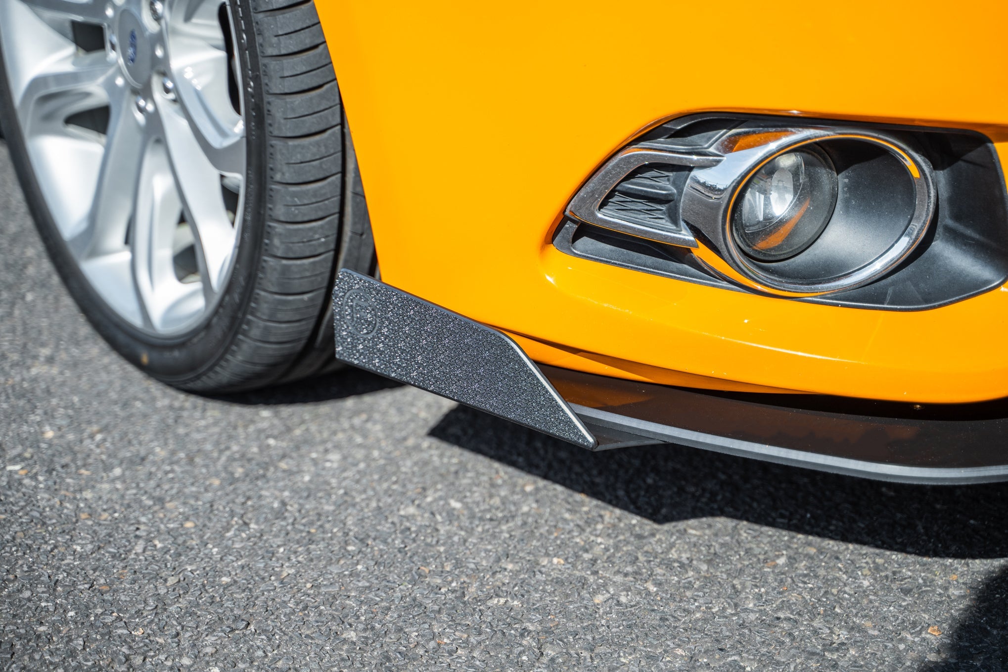 Flow Designs Ford Falcon FG MK2 Front Lip Splitter - iilumolab