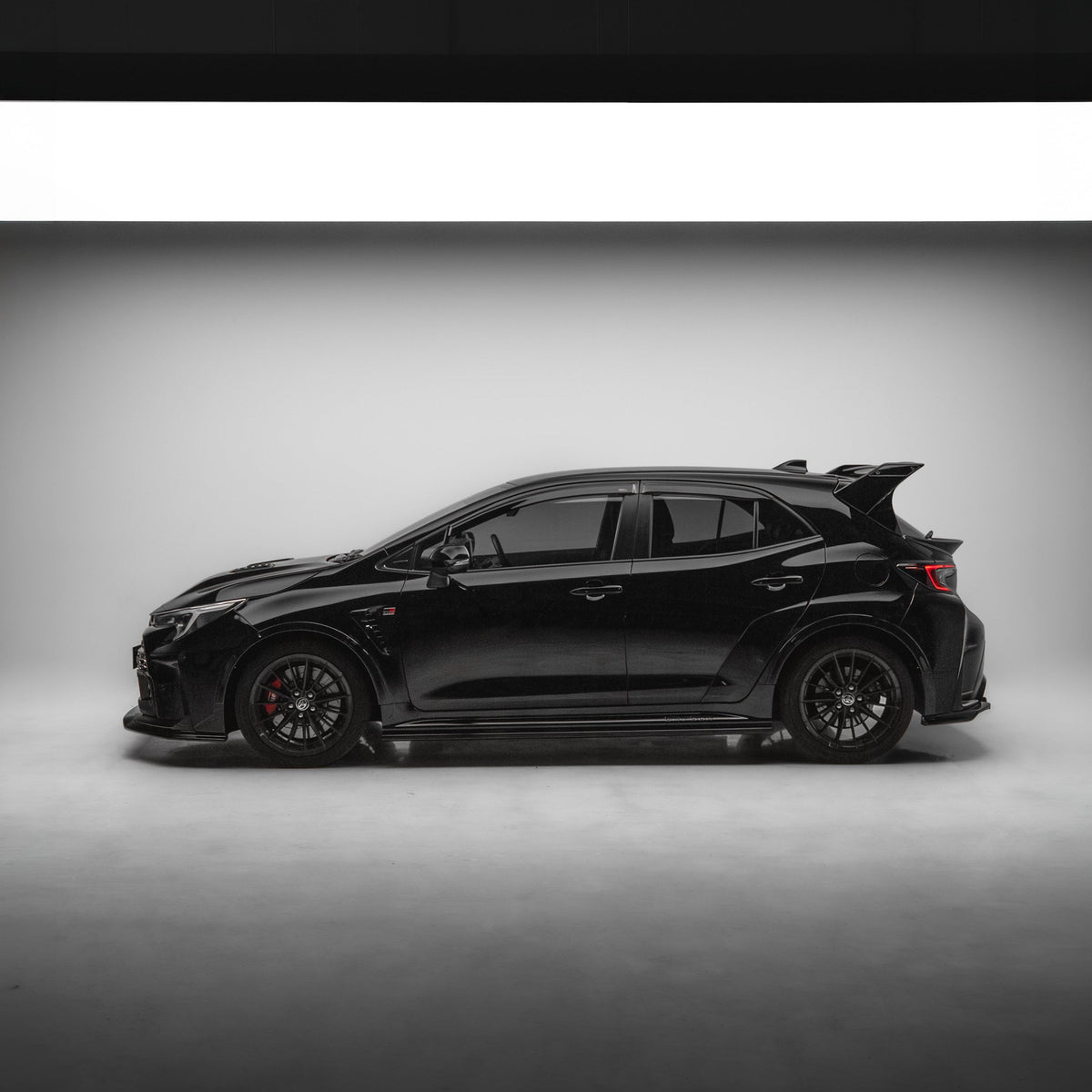 Grow Style Mid Spoiler for Toyota GR Corolla Hatch 2022+