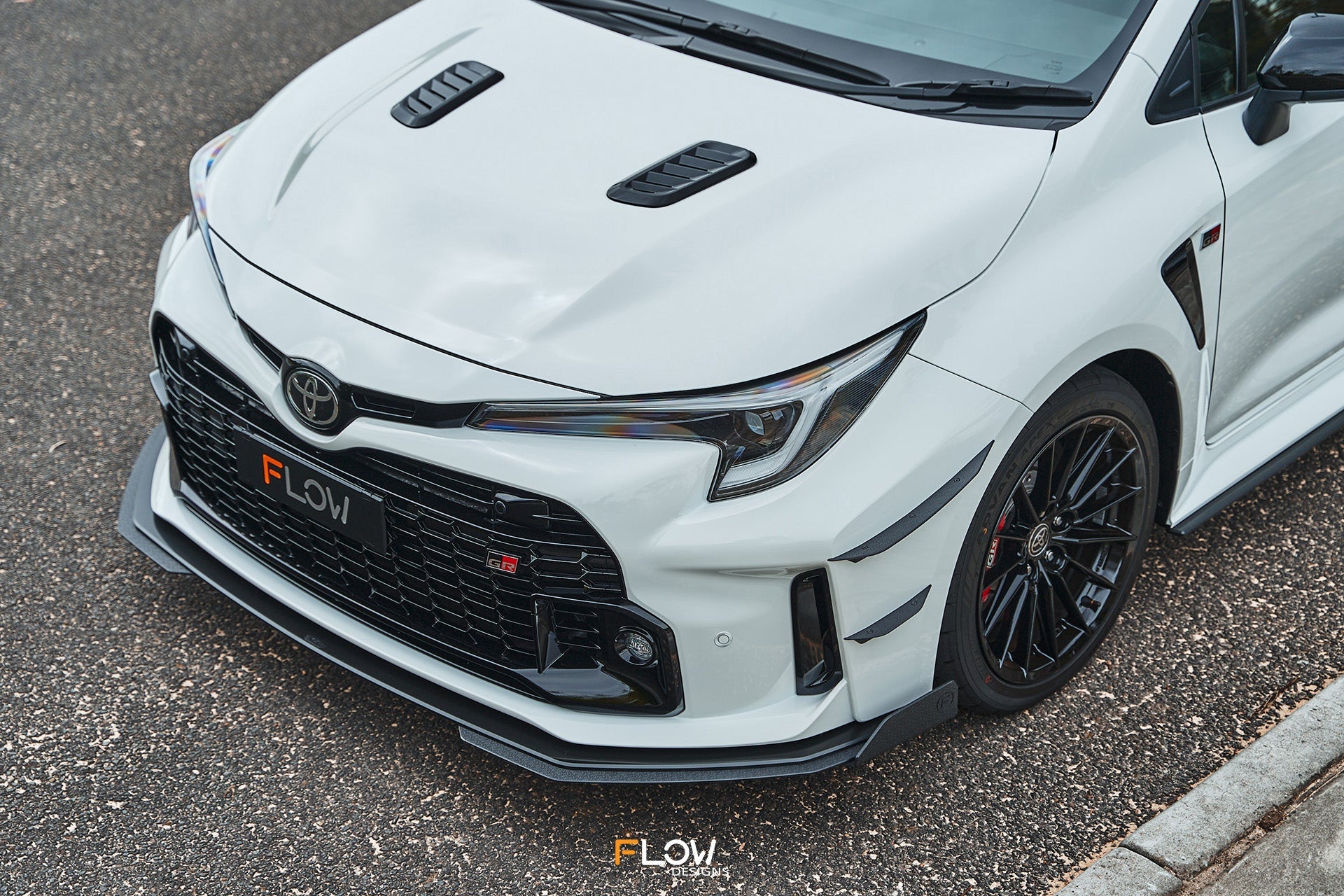 Flow Designs Corolla GR Chassis Mounted Front Lip Splitter (GLOSS) - iilumolab