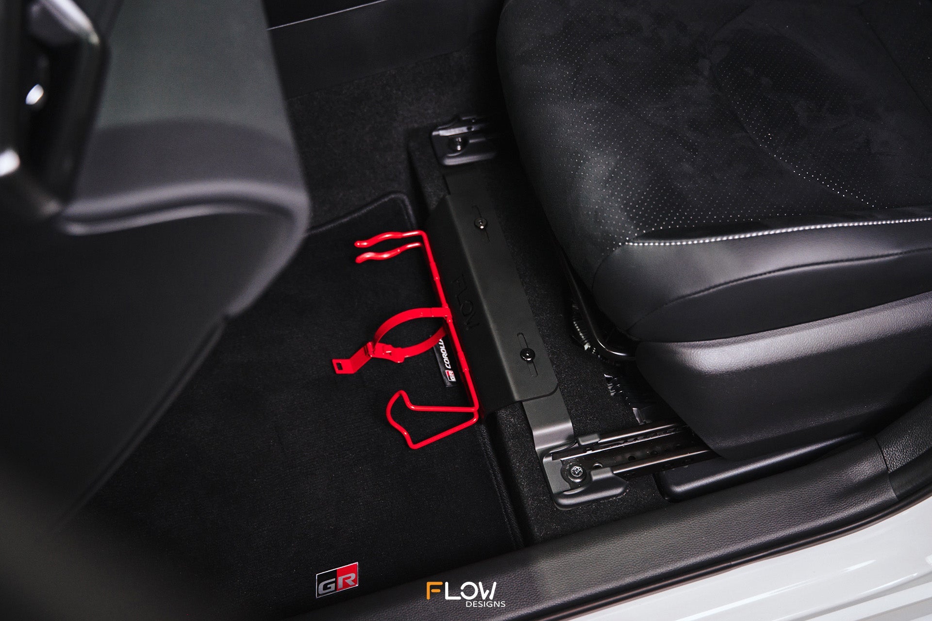 Flow Designs Corolla GR Adjustable Fire Extinguisher Bracket/Mount - iilumolab