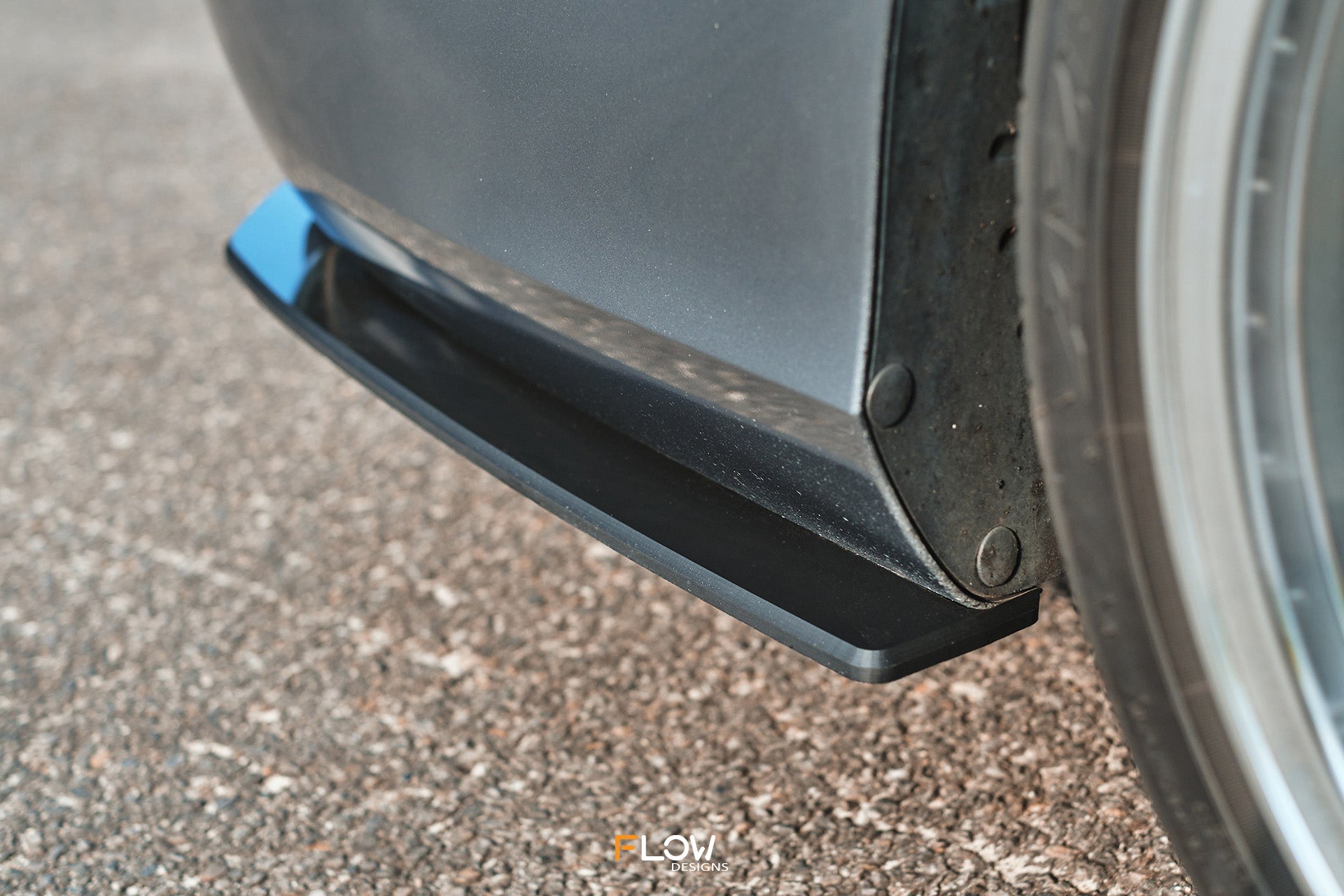 Flow Designs Falcon FGX Rear Spats (GLOSS; Pair) - iilumolab
