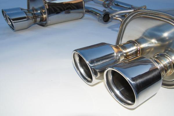 Invidia Q300 Cat Back Exhaust w/SS Rolled Tips - Subaru WRX/STI 11-20