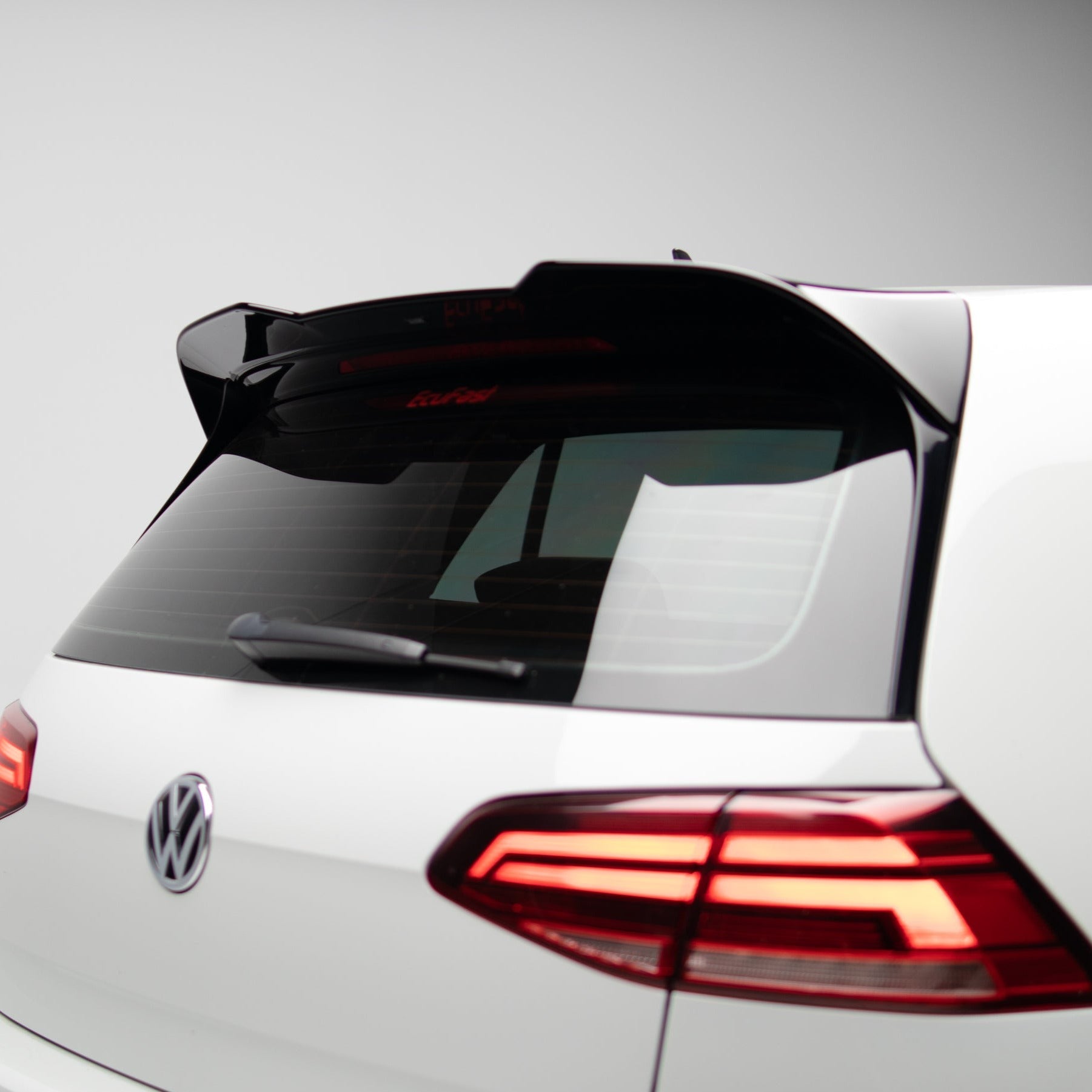 Zaero Designs EVO-1 Rear Spoiler for Volkswagen Golf MK7/MK7.5 GTI & R 2014-2021 - iilumolab