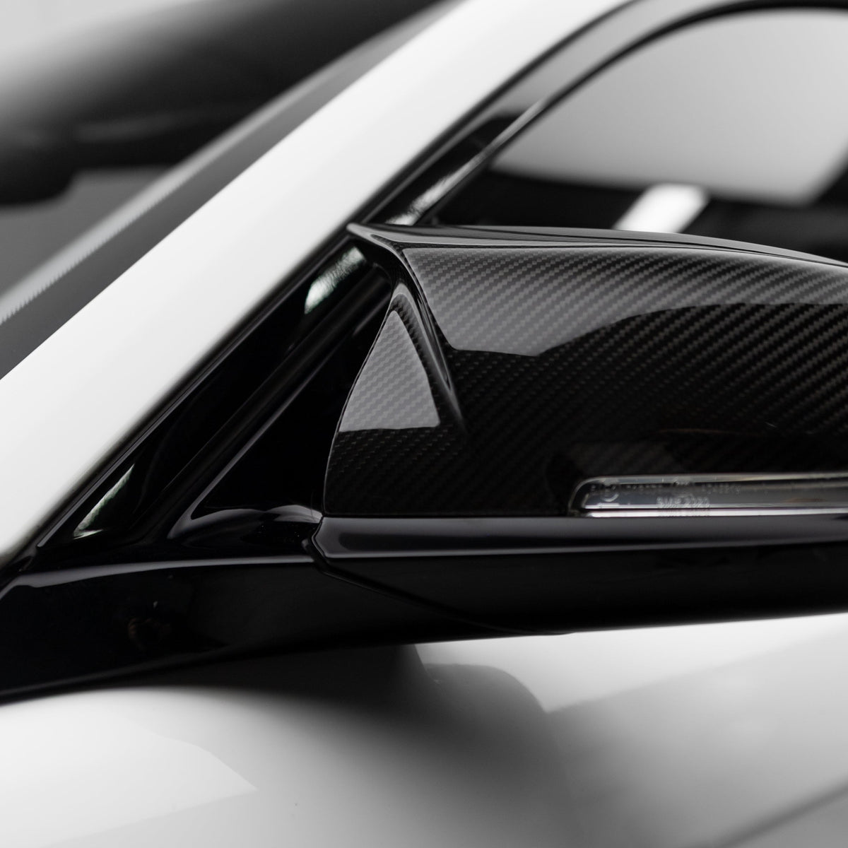 M Performance Style Pre Pregged Carbon Fiber Mirror Caps for BMW 1/2/3/4 Series F20 F22 F23 F30 F32 F33 F36 F87
