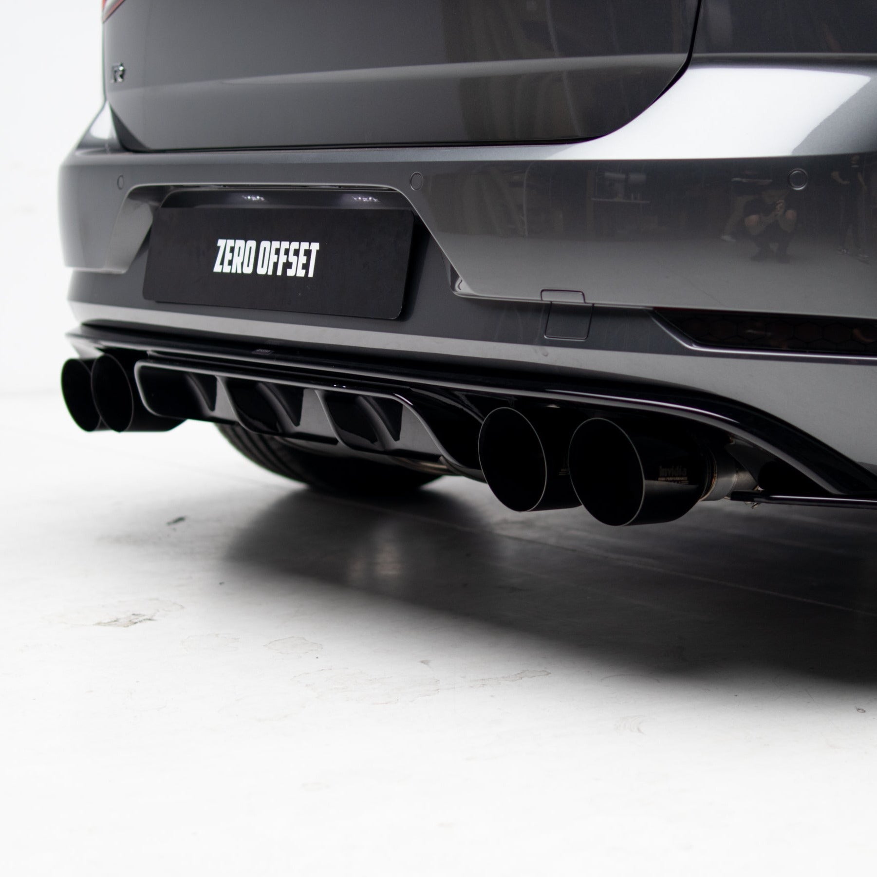 Zaero Designs EVO-1 Rear Diffuser for Volkswagen Golf MK7.5R 2018-2021 - iilumolab