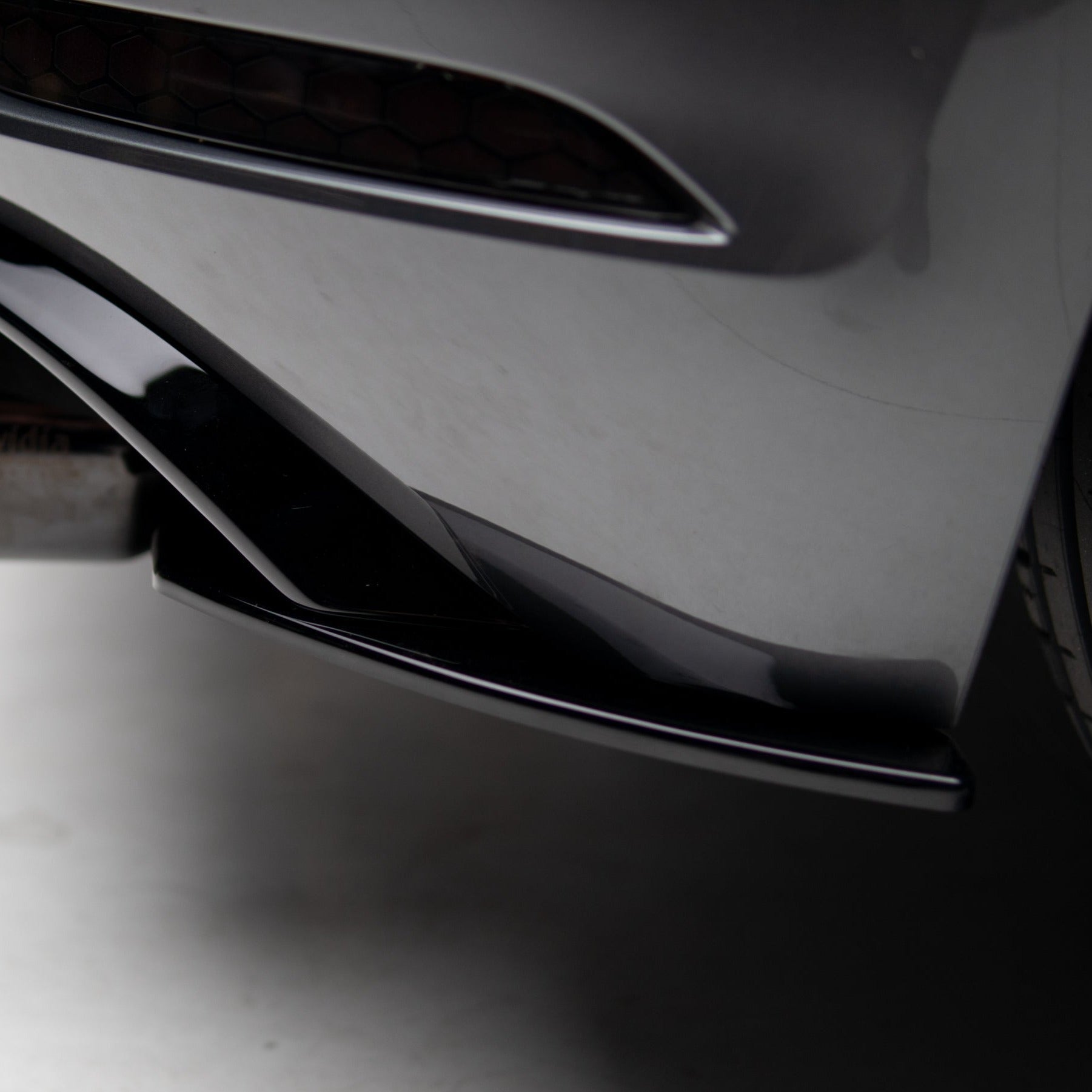 Zaero Designs EVO-1 Rear Diffuser for Volkswagen Golf MK7.5R 2018-2021 - iilumolab