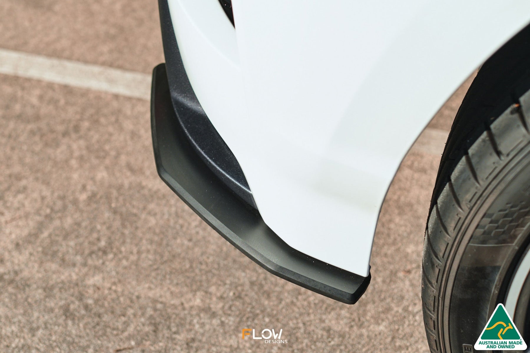 Flow Designs DEMO STOCK - Kona N Rear Spats (Pair) - GLOSS BLACK - iilumolab
