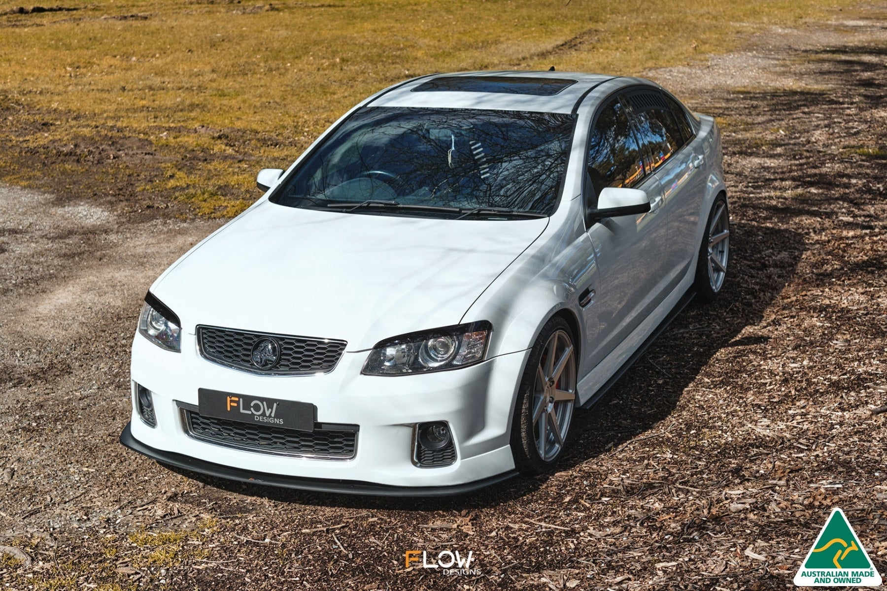 VE Commodore S2 Sedan Front Lip Splitter - iilumolab