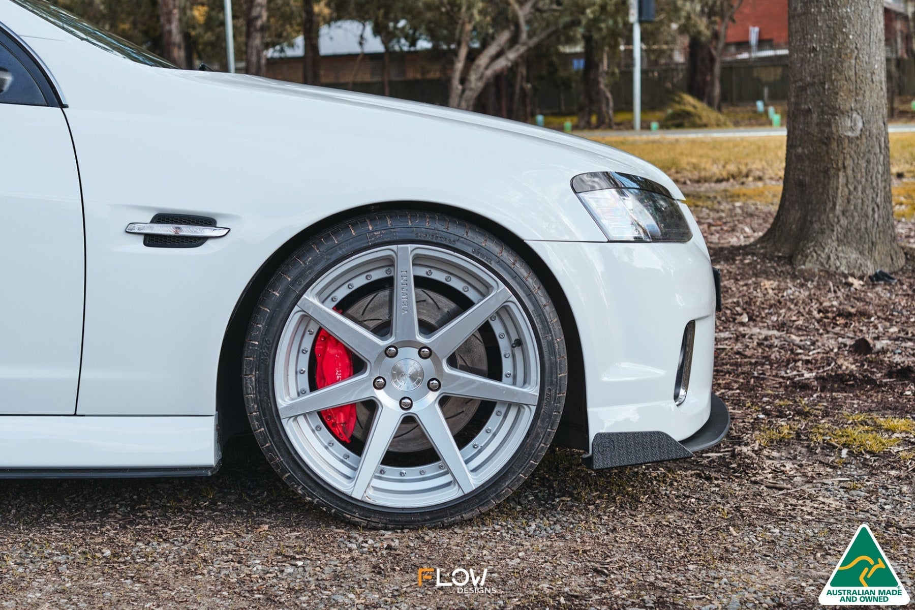 VE Commodore S2 Sedan Front Lip Splitter Winglets (Pair) - iilumolab