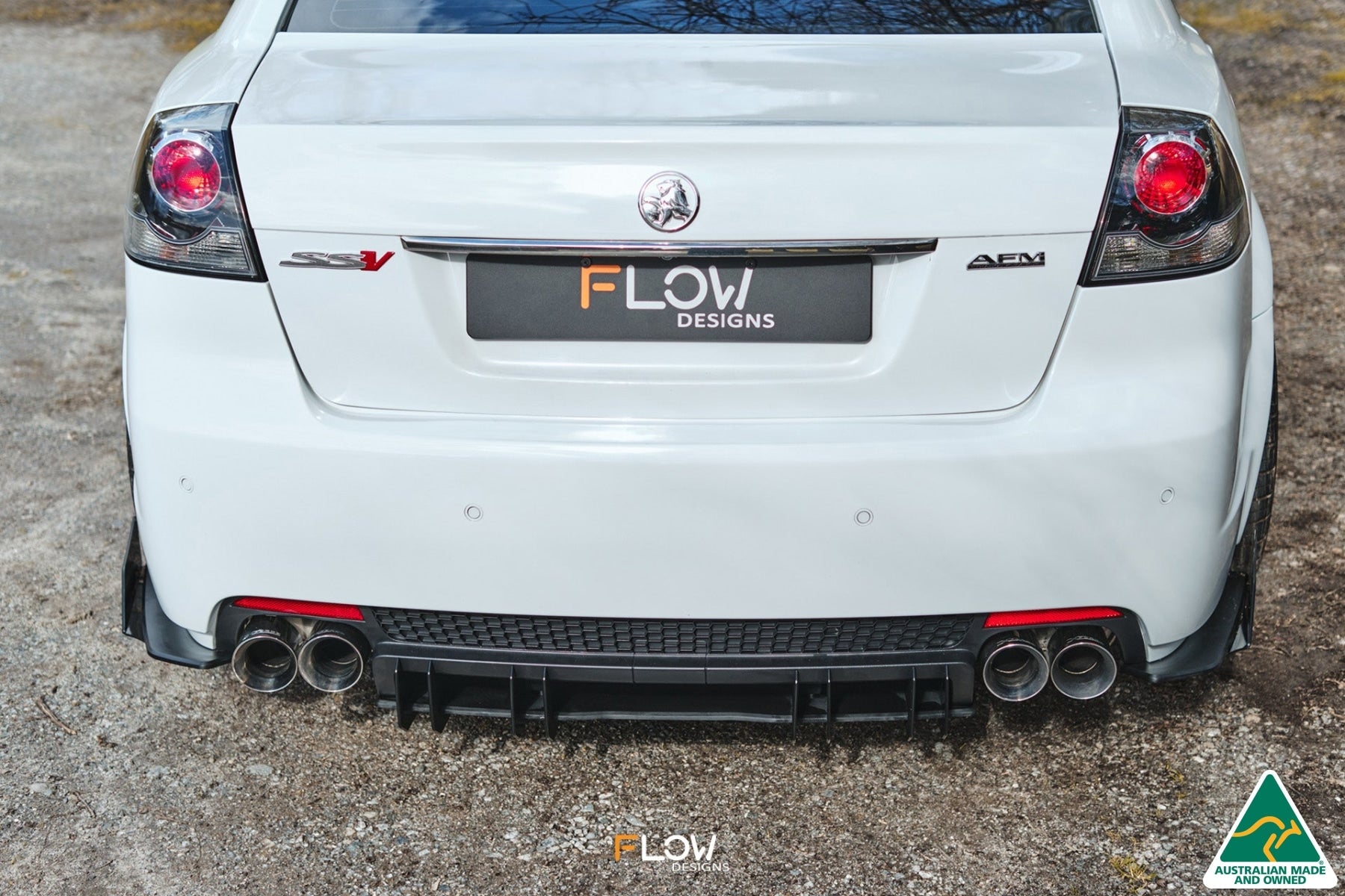 Flow Designs VE Commodore S2 Sedan Flow-Lock Rear Diffuser - iilumolab