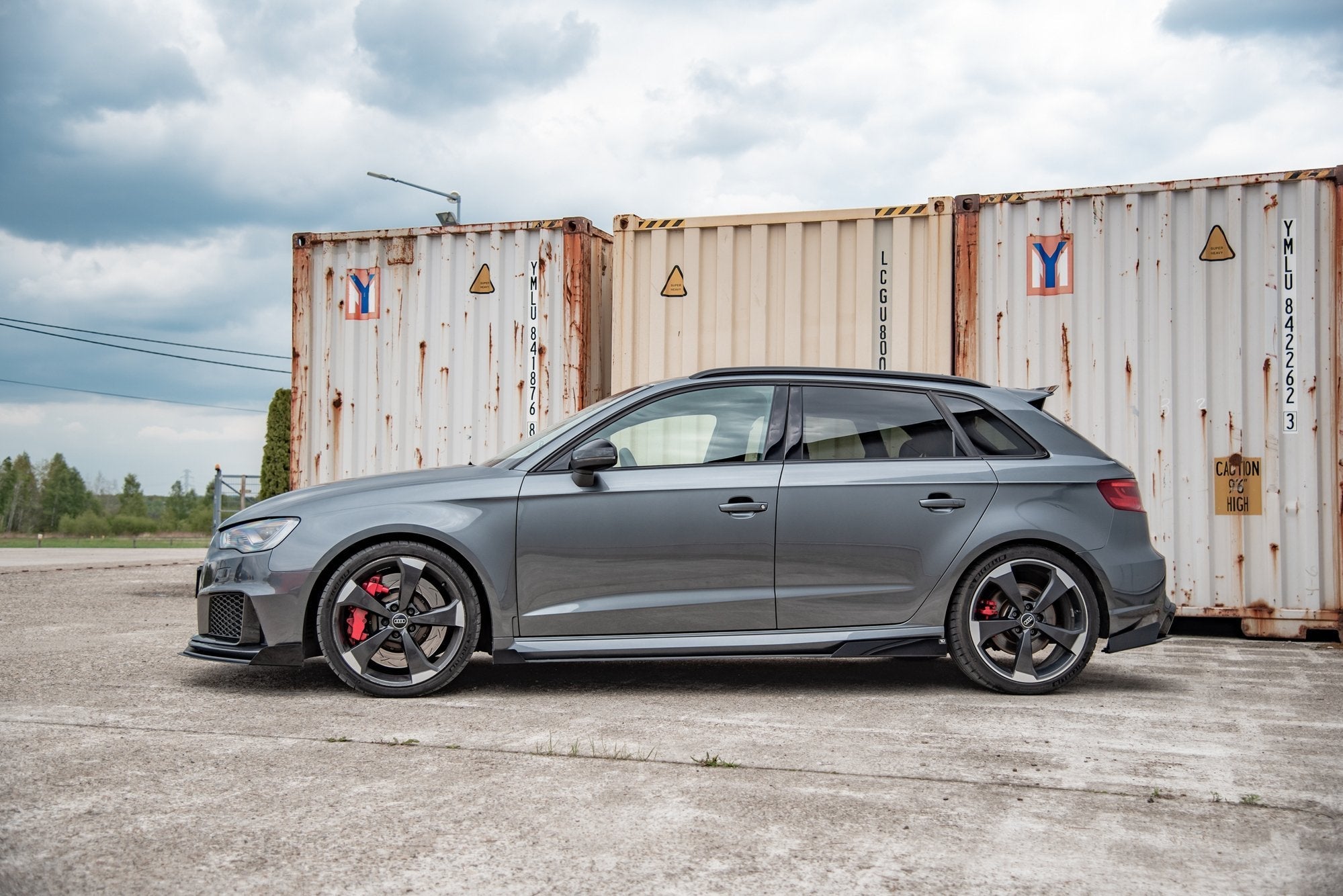 Maxton Design Racing Side Flaps Audi RS3 8V Sportback
