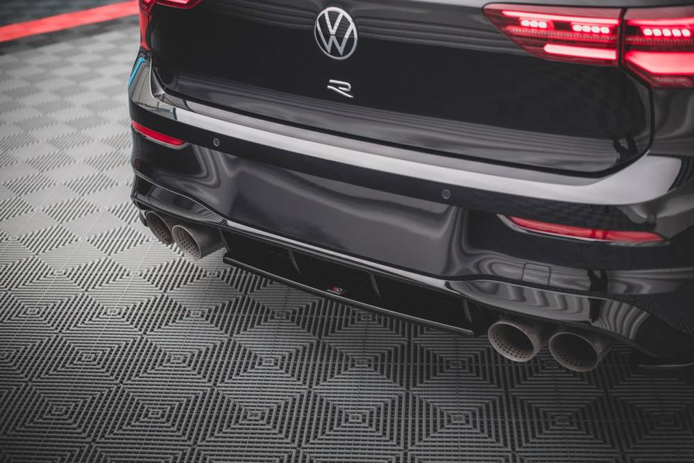 Maxton Designs Central Rear Splitter VW Golf Mk8 R