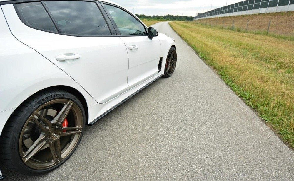 Maxton Design Kia Stinger GT Side Skirts