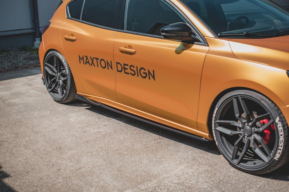 Maxton Design Ford Focus Mk4 ST Side Skirts