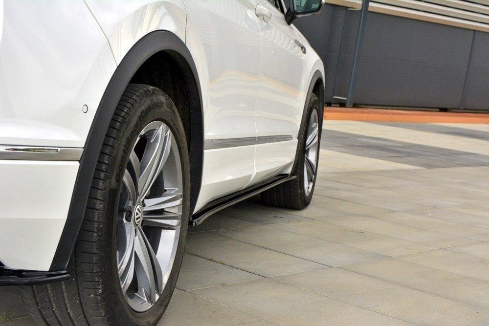 Maxton Design VW Tiguan Mk2 R-Line Side Skirts